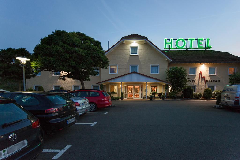 Hotel Montana Diemelstadt Eksteriør billede
